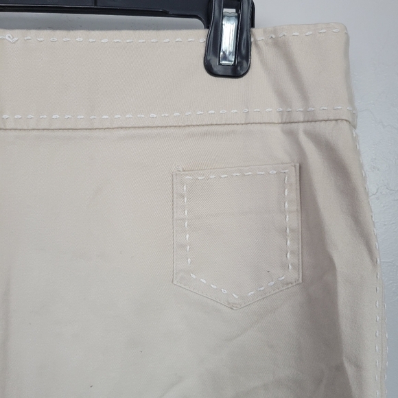 Hot Sauce Beige Skirt Knee Length White Stitching One Patch Pocket - Picture 2 of 6
